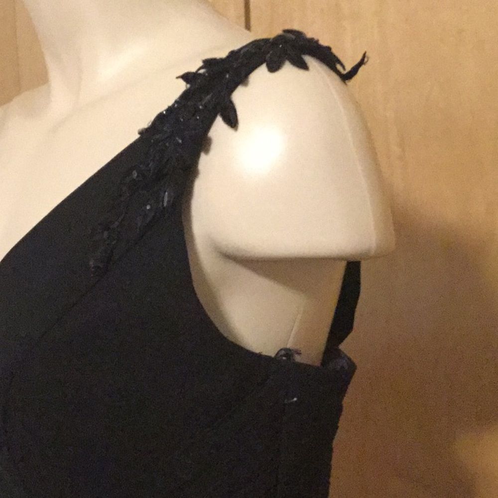 Issue New York Embellished One-Shoulder Minidress - Picture 9 of 16